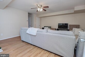 5478 Cedar Ln in Columbia, MD - Building Photo - Building Photo