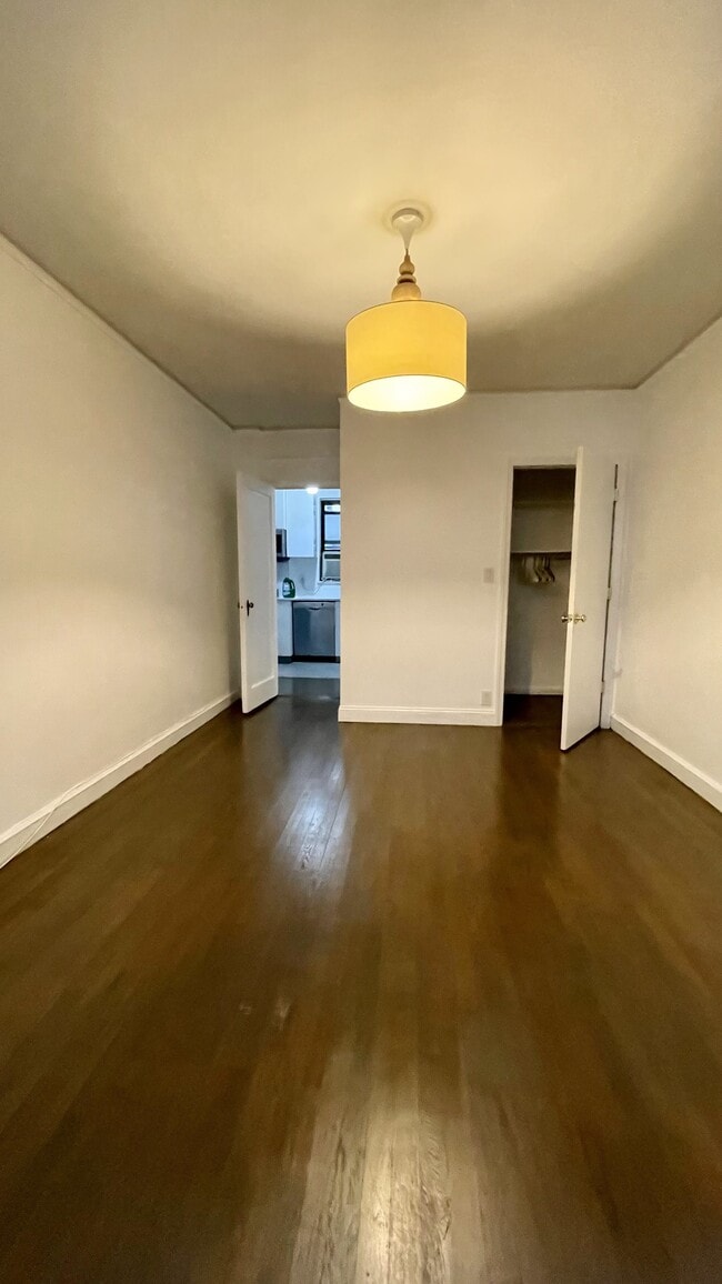 208 E 28th St, Unit 2L in New York, NY - Foto de edificio - Building Photo