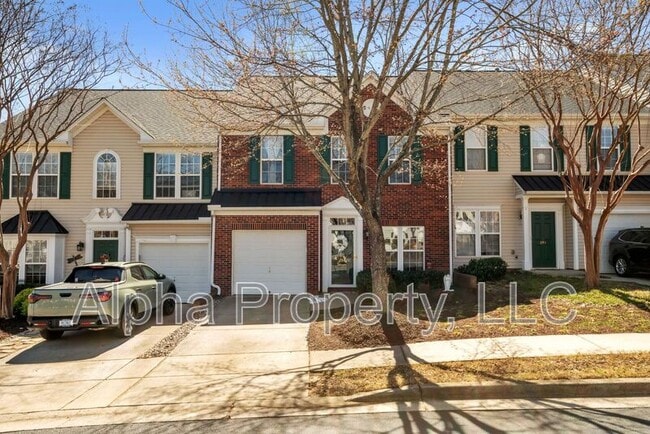 property at 206 Hadley Commons Dr