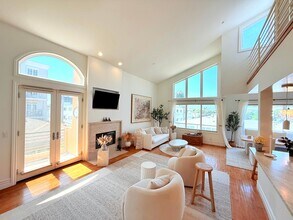 1018 4th St in Santa Monica, CA - Building Photo - Building Photo