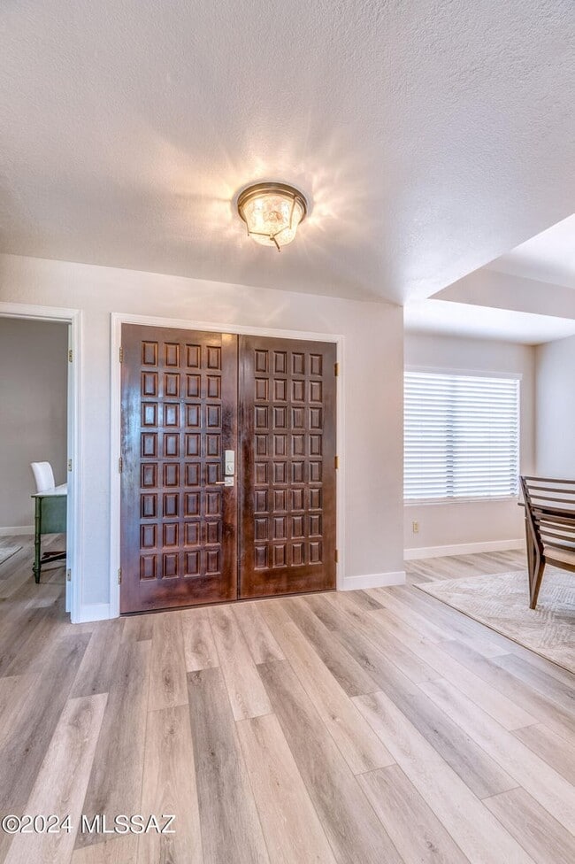 property at 1184 Cam Diestro
