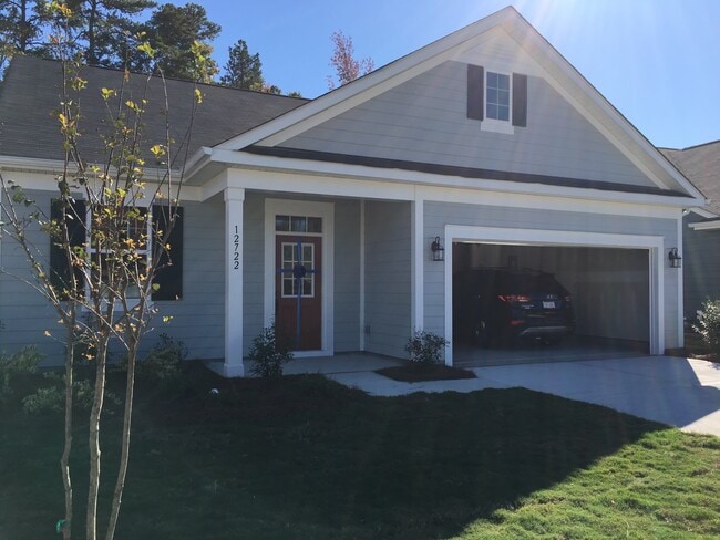 12722 Heath Grove Dr in Huntersville, NC - Building Photo - Building Photo