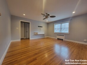 19 Alton Ct, Unit 2 in Brookline, MA - Building Photo - Building Photo