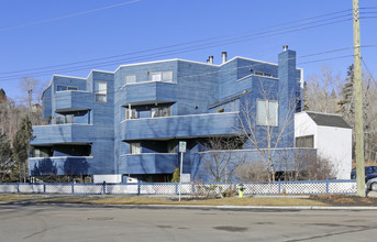 606 3rd Ave NW in Calgary, AB - Building Photo - Primary Photo