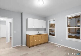 301 Poplar St in Bridgeport, CT - Building Photo - Building Photo