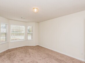 1008 Spaniel Terrace in Hampton, GA - Foto de edificio - Building Photo