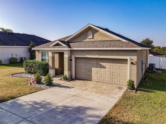 210 Blackstone Creek Rd in Groveland, FL - Building Photo - Building Photo