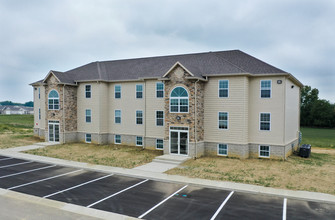 Bison Ridge Estates in Elwood, IN - Foto de edificio - Building Photo