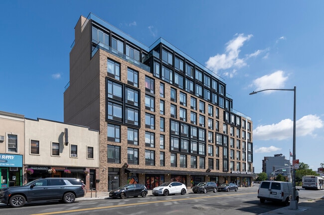 781 Metropolitan Ave in Brooklyn, NY - Building Photo - Building Photo