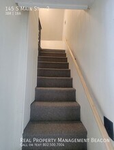 145 S Main St in Hartford, VT - Building Photo - Building Photo