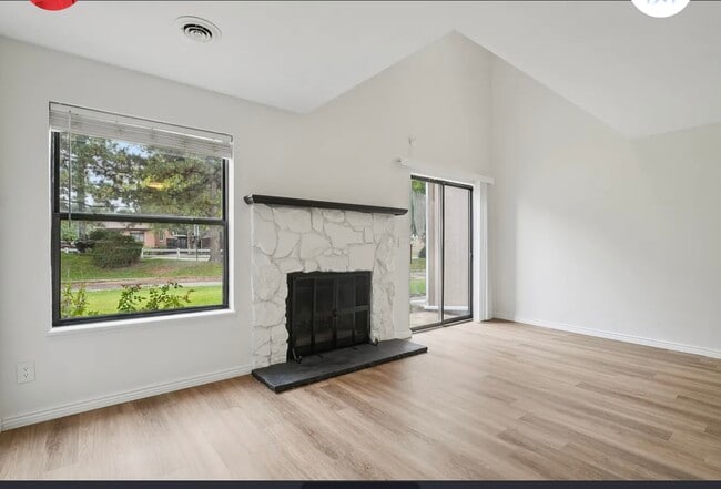 225 E 8th Ave, Unit A2