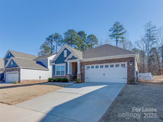 3721 Stanley Crk Dr in Mount Holly, NC - Building Photo - Building Photo