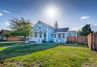 7881 Rosanna St in Gilroy, CA - Building Photo - Building Photo