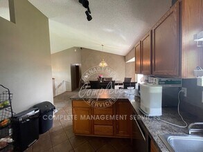 2326 Mathias Rd in Shakopee, MN - Building Photo - Building Photo