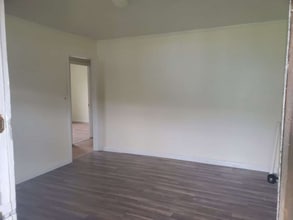 326 Main St, Unit #2 in West Rutland, VT - Foto de edificio - Building Photo