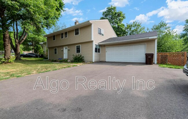 3620-3630 Louisiana Ave N in Minneapolis, MN - Building Photo - Building Photo