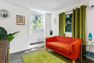 5708 N Suwanee Ave in Tampa, FL - Building Photo