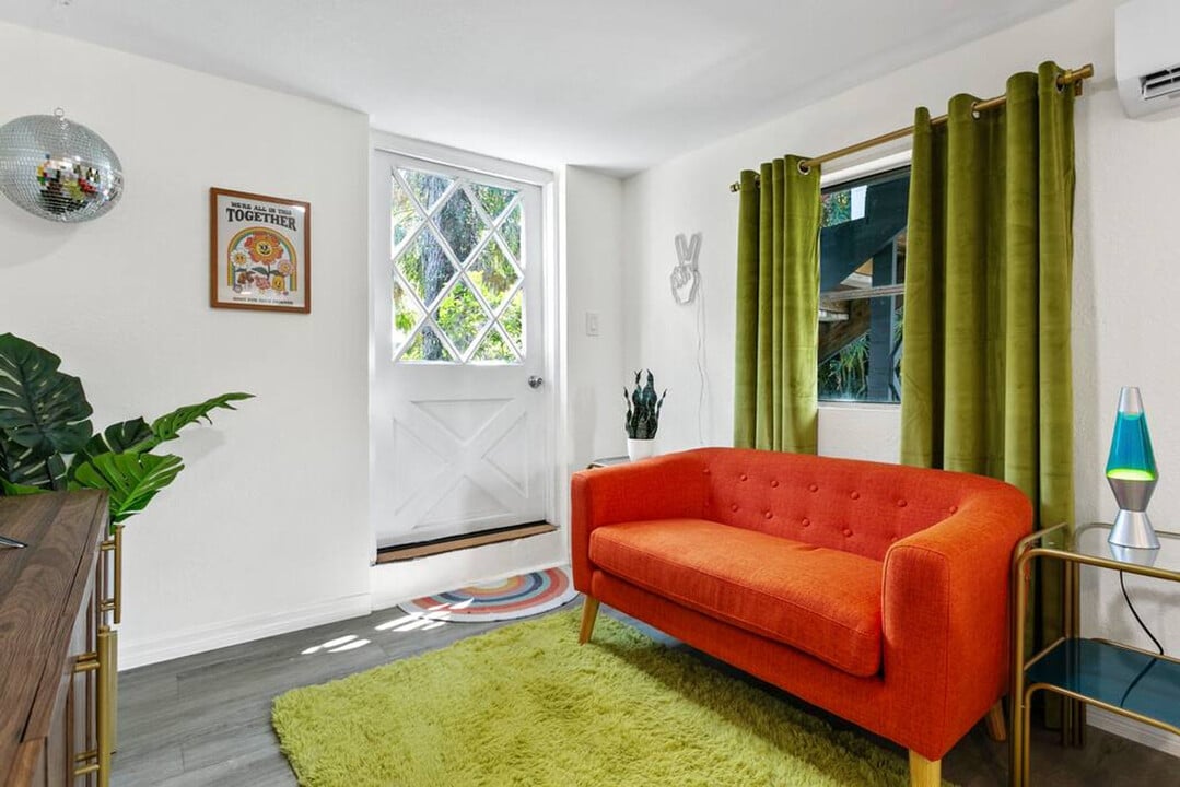 5708 N Suwanee Ave in Tampa, FL - Building Photo