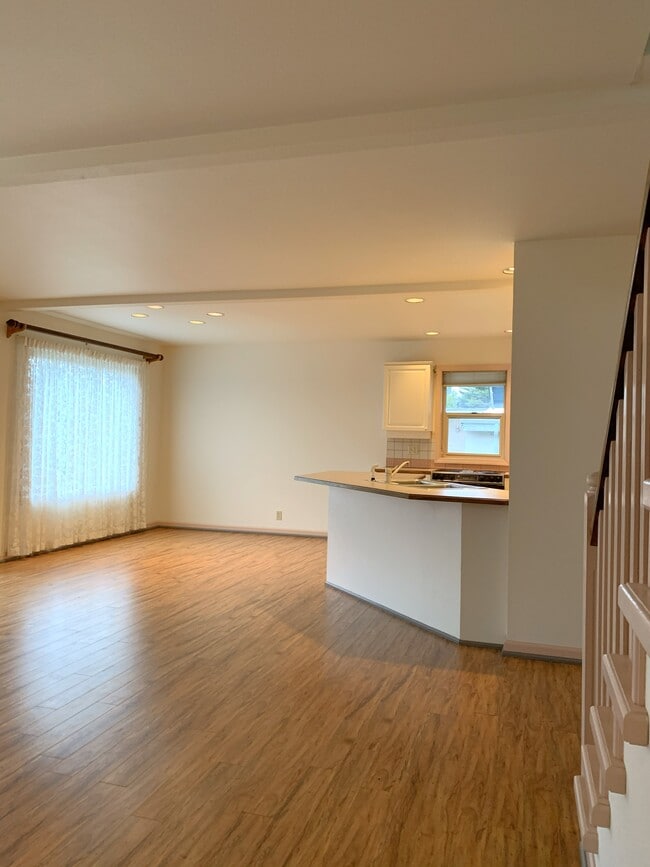 1548 Panorama Dr in Point Roberts, WA - Building Photo - Building Photo