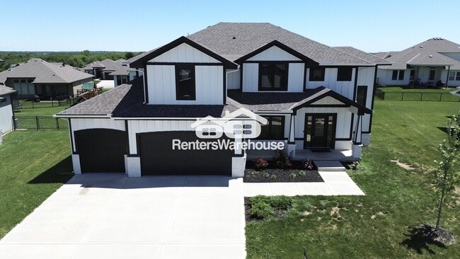 property at 4709 NE Freehold Dr