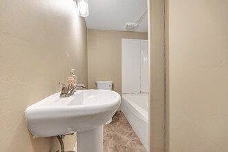 105 N Metonga Ave in Crandon, WI - Building Photo - Building Photo