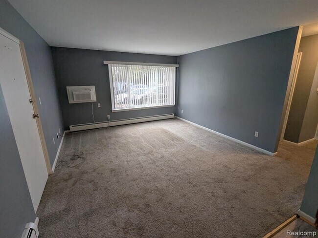 6194 Richards Dr in Brighton, MI - Building Photo - Building Photo