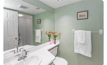 4450 Tucana Crt in Mississauga, ON - Building Photo - Building Photo