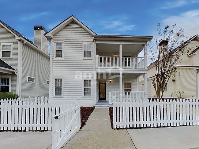 property at 791 Gardenside Cir SE