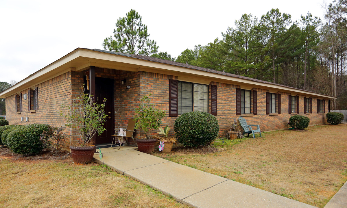 Valley Village Apartments in Montgomery, AL - Building Photo