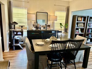 810 Holbrook Dr in Newport News, VA - Building Photo - Building Photo