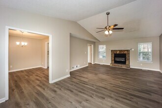 4110 Cranwood Dr in College Park, GA - Building Photo - Building Photo