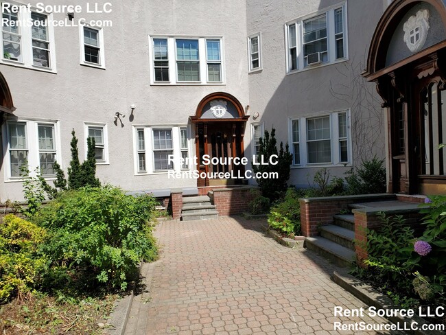 156 Magazine St in Cambridge, MA - Building Photo - Building Photo