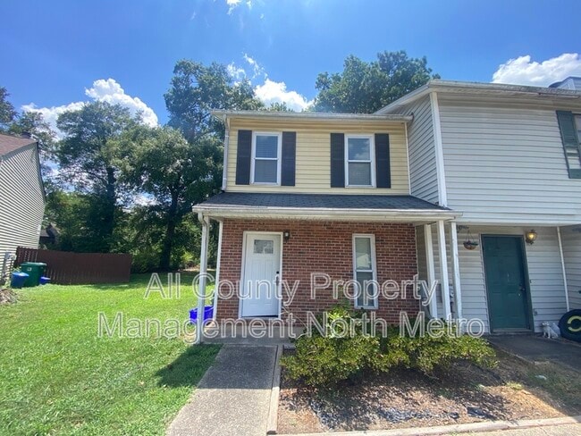 property at 1587 Springleaf Point SE