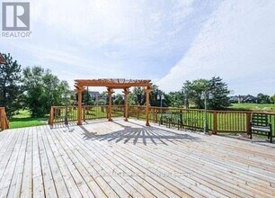 4 Bellini Ave in Brampton, ON - Building Photo - Building Photo