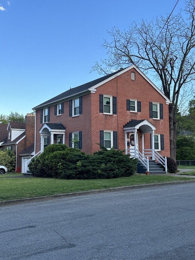 1672 Brandon Ave SW Rentals in Roanoke, VA