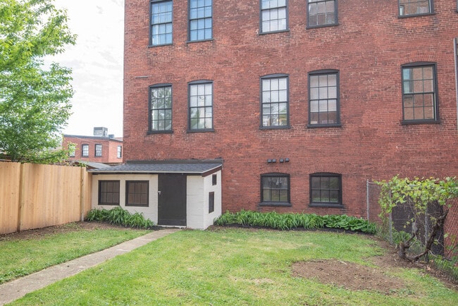 323 N Mulberry St in Lancaster, PA - Building Photo - Building Photo