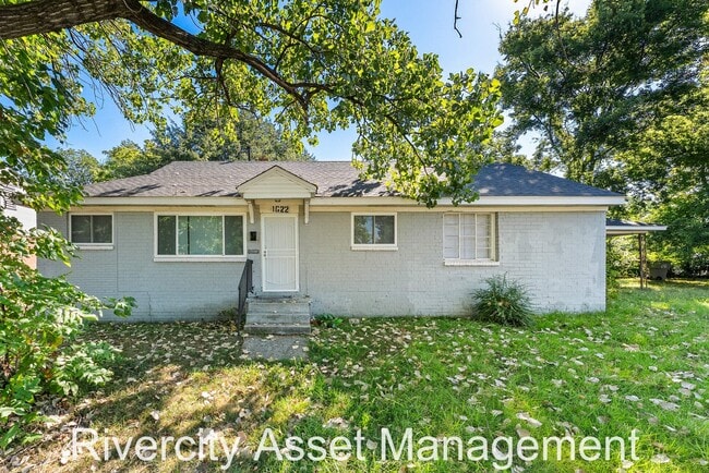 property at 1622 Elvis Presley Blvd