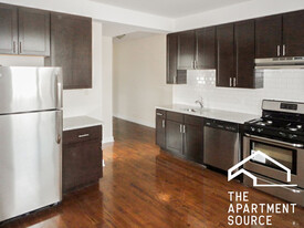 4818 N Wolcott Ave, Unit 3 Apartments