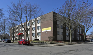 26th Street Apartments in Milwaukee, WI - Building Photo - Building Photo