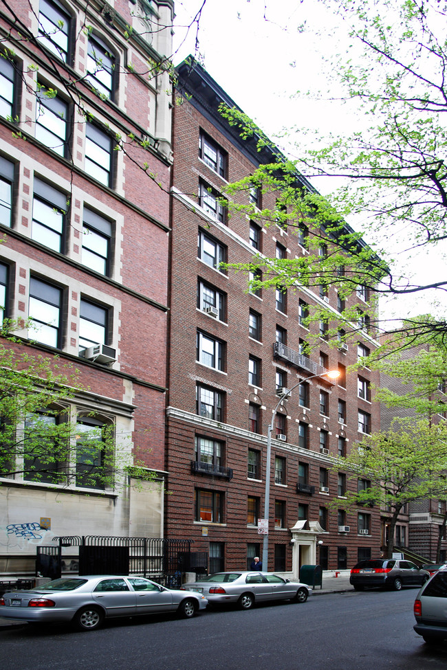 302 W 87th St in New York, NY - Building Photo - Building Photo