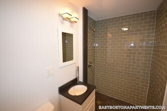 20 Chelsea St, Unit 4 in Boston, MA - Building Photo - Building Photo