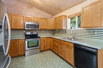 282 S Golden Dr in Silt, CO - Building Photo - Building Photo