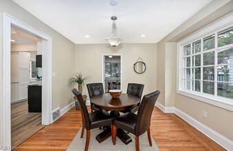 1088 Lexington Ave in Akron, OH - Building Photo - Building Photo