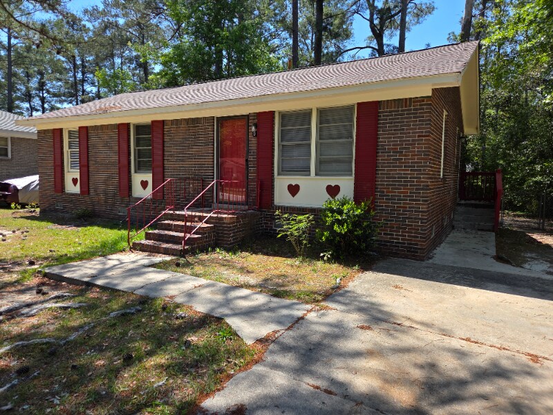 9 King Arthur Ct in Columbia, SC - Building Photo