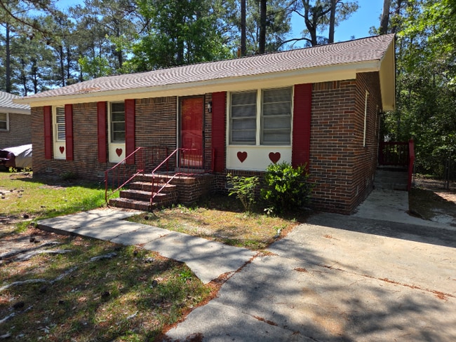 property at 9 King Arthur Ct