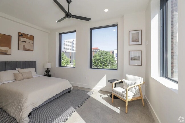 112 W 4th St in Tulsa, OK - Building Photo - Building Photo