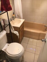 70 Queensberry St, Unit G6 in Boston, MA - Building Photo - Building Photo