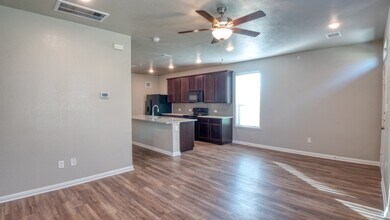 4089 Cross Park Dr in Bryan, TX - Building Photo - Building Photo