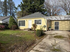 13275 SW Hazel St in Beaverton, OR - Building Photo