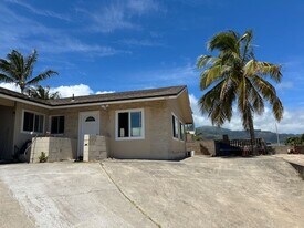 895 Lekeona Loop in Wailuku, HI - Building Photo